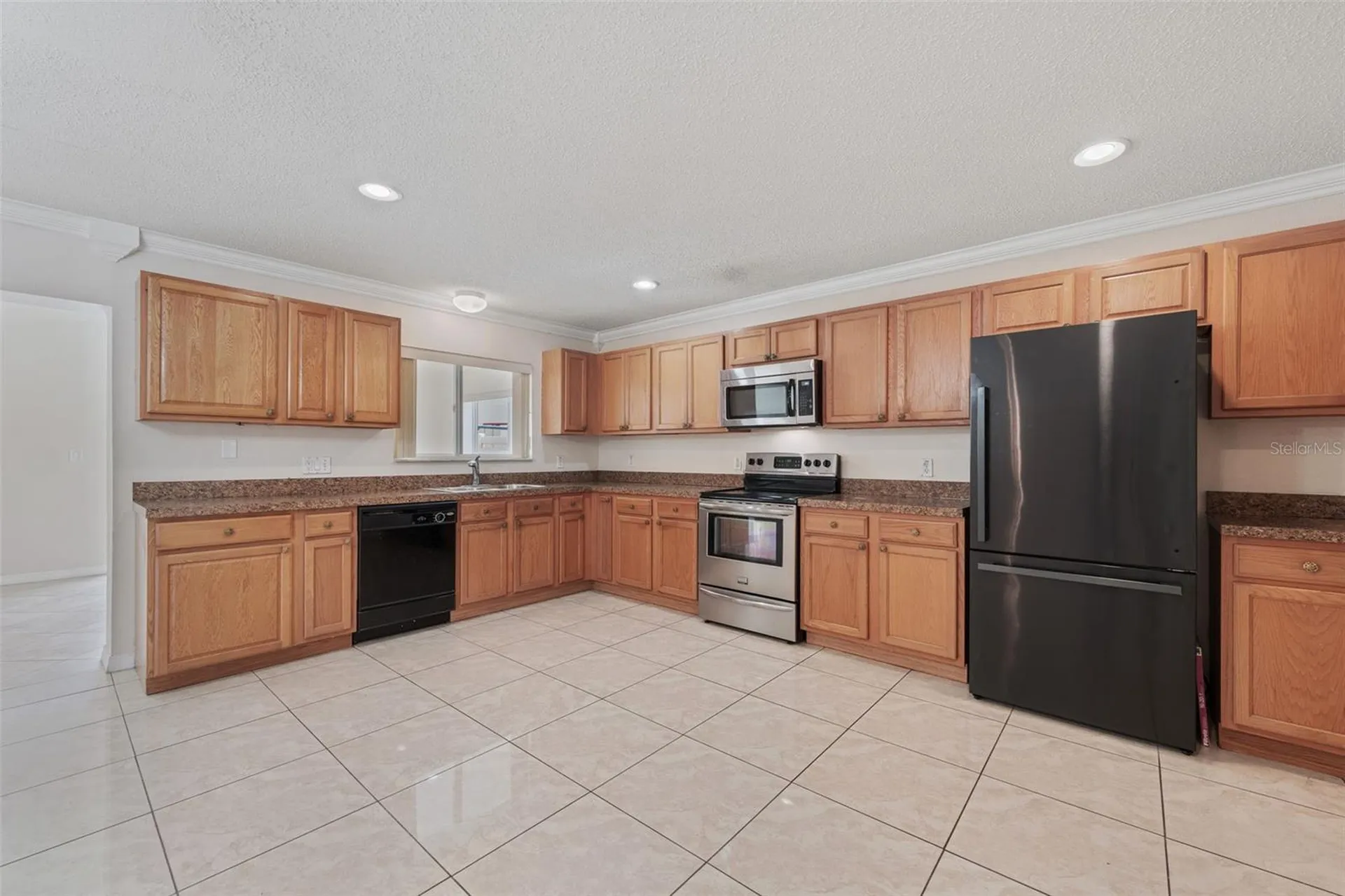 831 Neptune Pointe Lane Kissimmee FL 34744