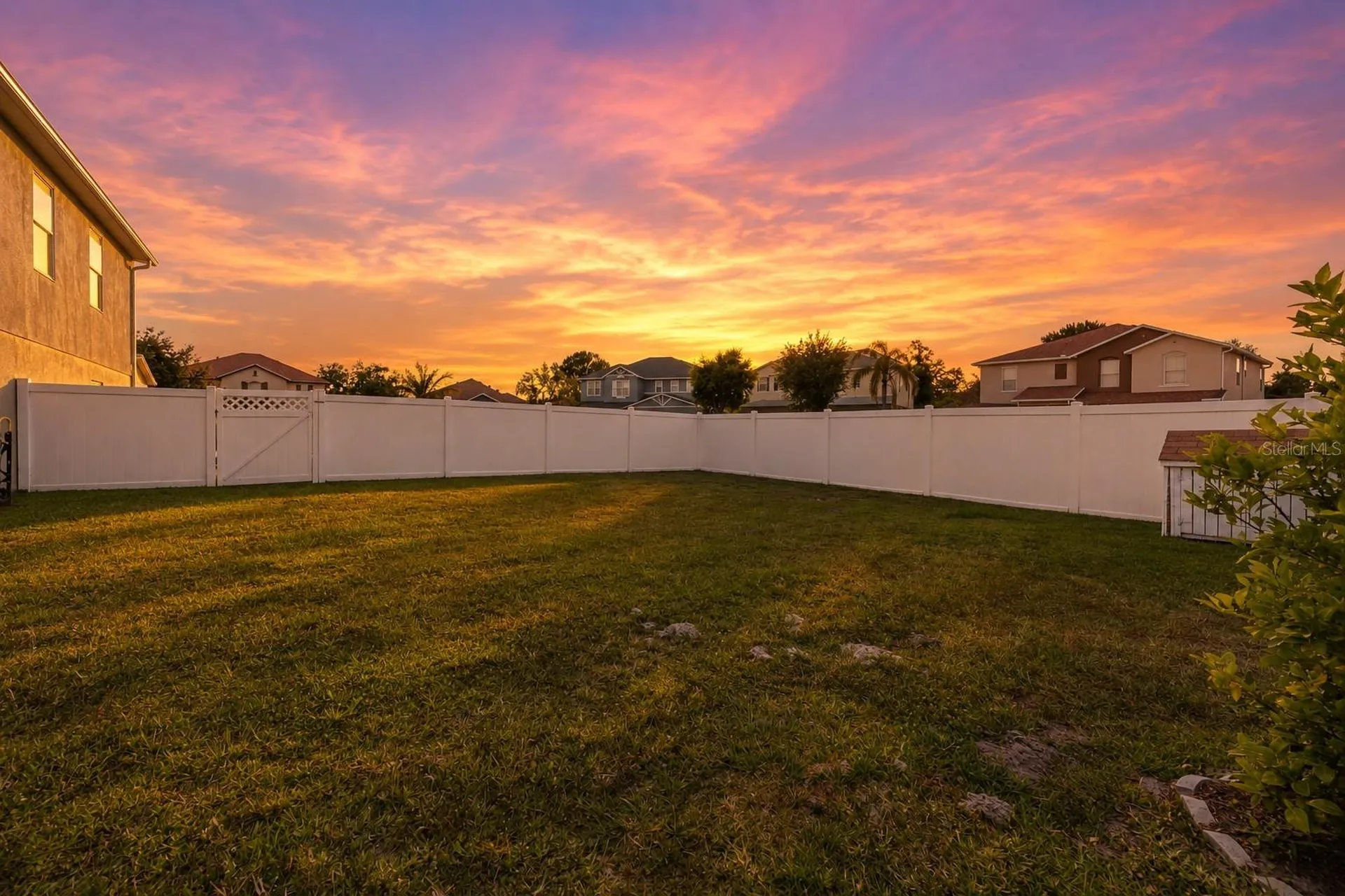 831 Neptune Pointe Lane Kissimmee FL 34744