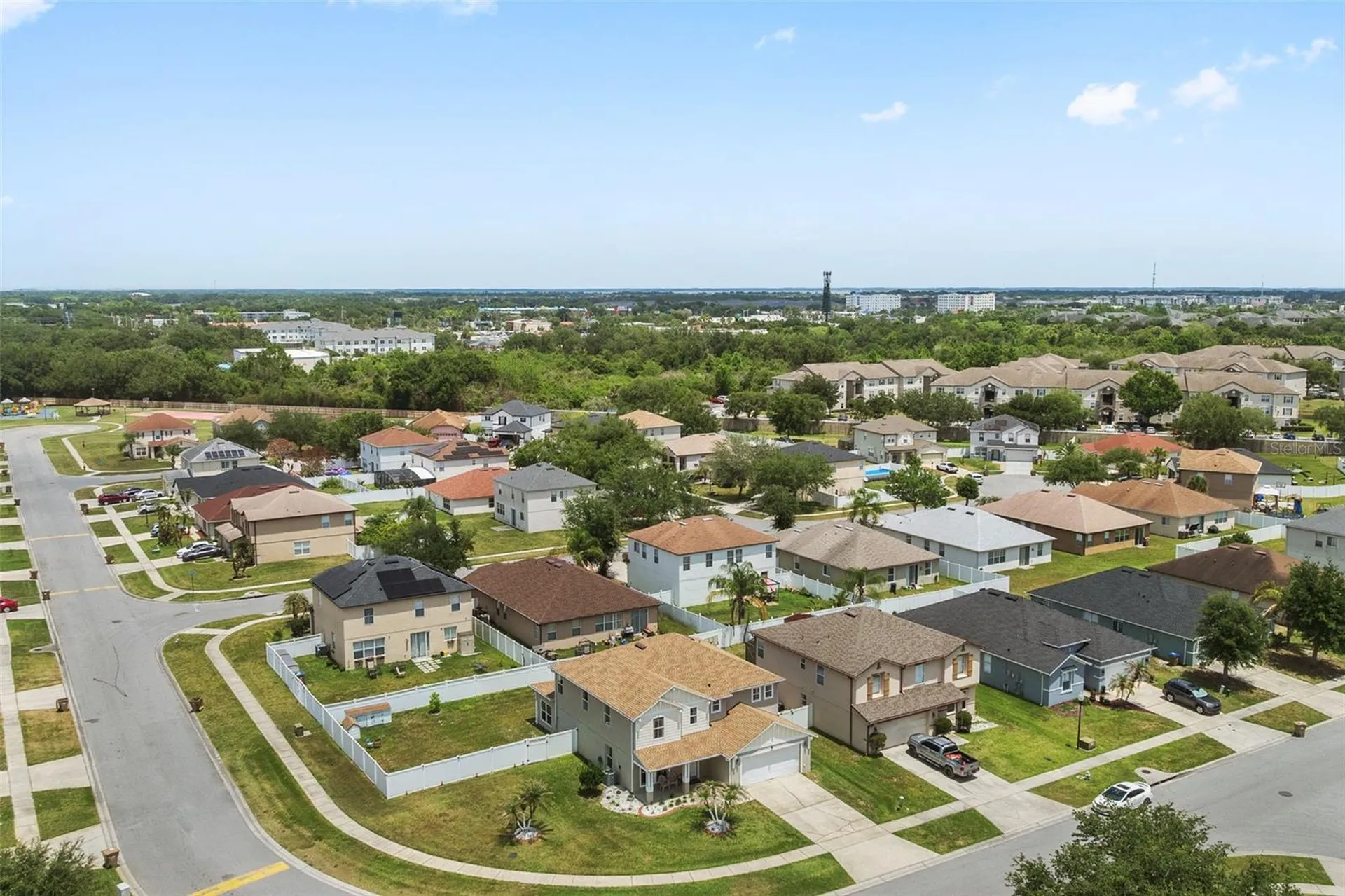 831 Neptune Pointe Lane Kissimmee FL 34744