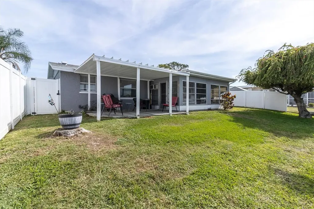 4230 Sunray Drive Holiday FL 34691