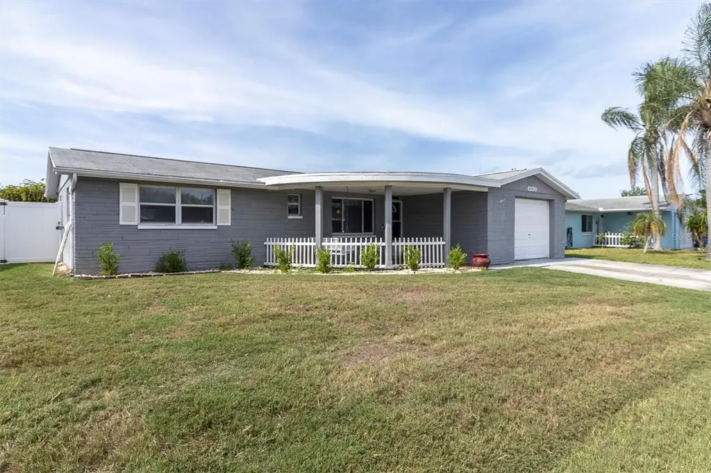 4230 Sunray Drive Holiday FL 34691