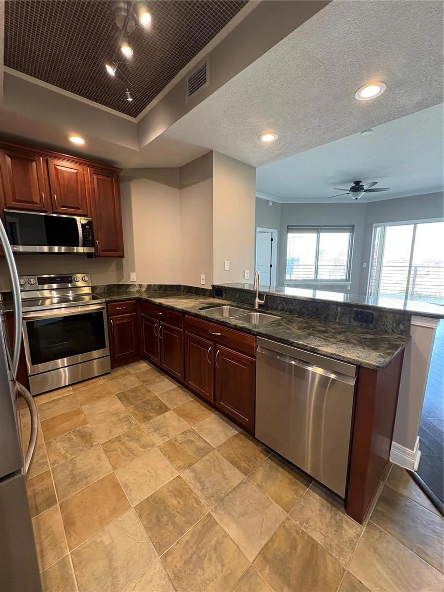 1209 E Cumberland Avenue Tampa FL 33602