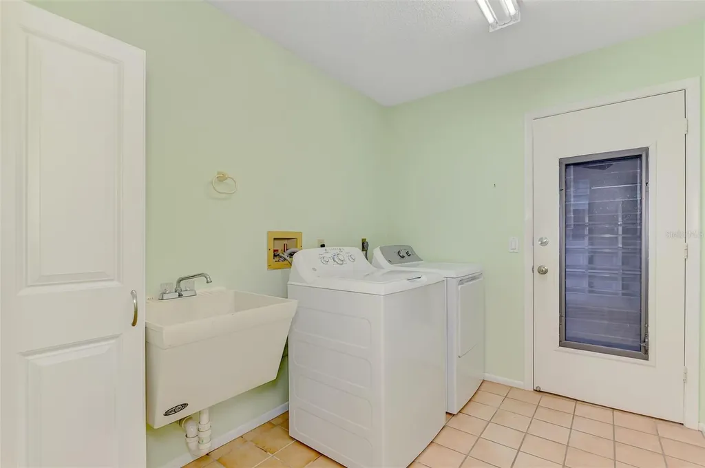5833 Madison Road Venice FL 34293