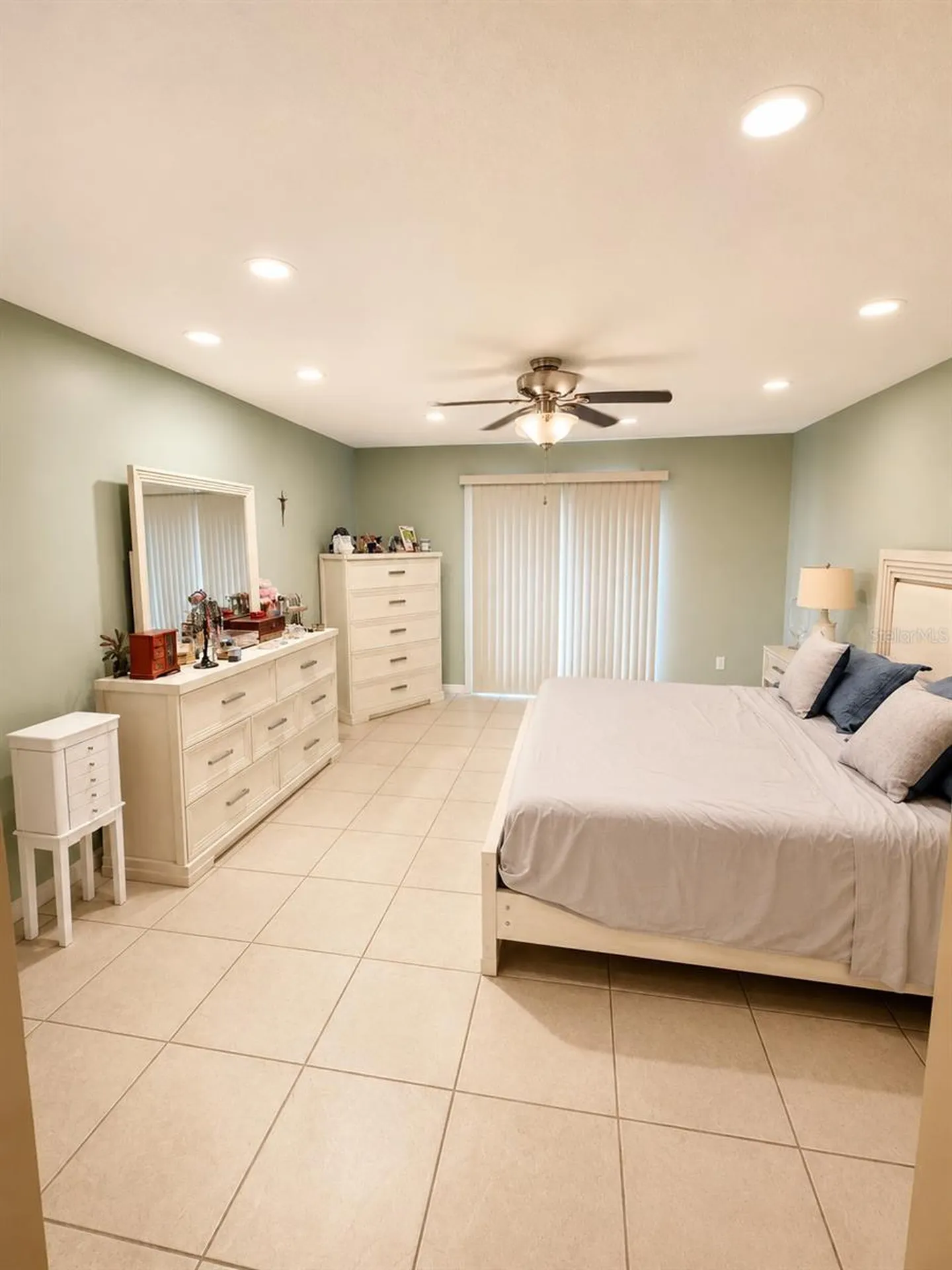 2067 Majestic Woods Boulevard Apopka FL 32712