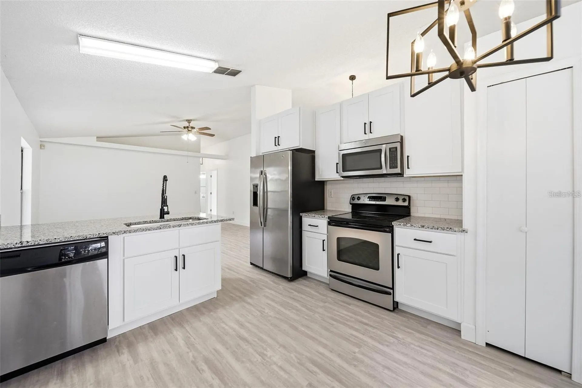 7151 Edgewater Shores Court Orlando FL 32810