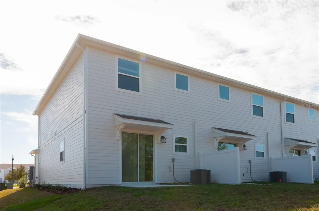 2344 Brook Marsh Loop Kissimmee FL 34747