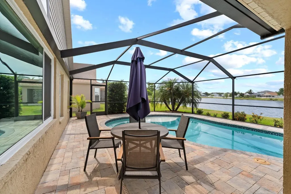 735 NE Addison Drive St Petersburg FL 33716