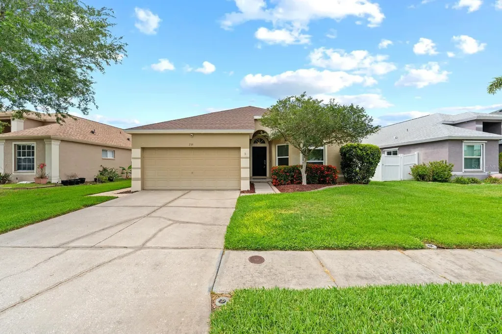 735 NE Addison Drive St Petersburg FL 33716