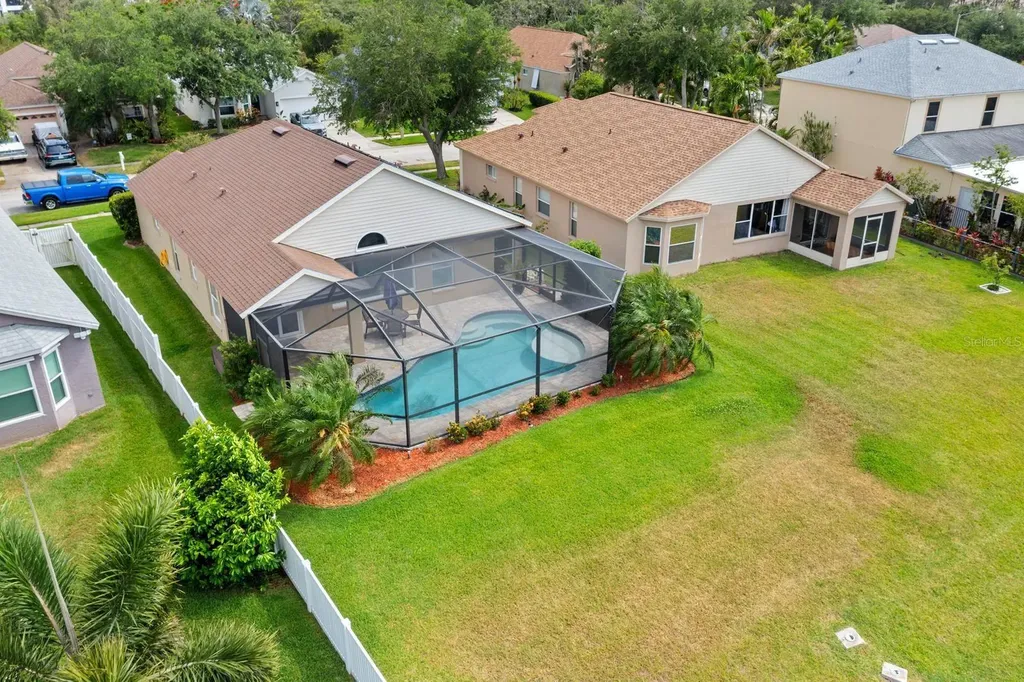 735 NE Addison Drive St Petersburg FL 33716