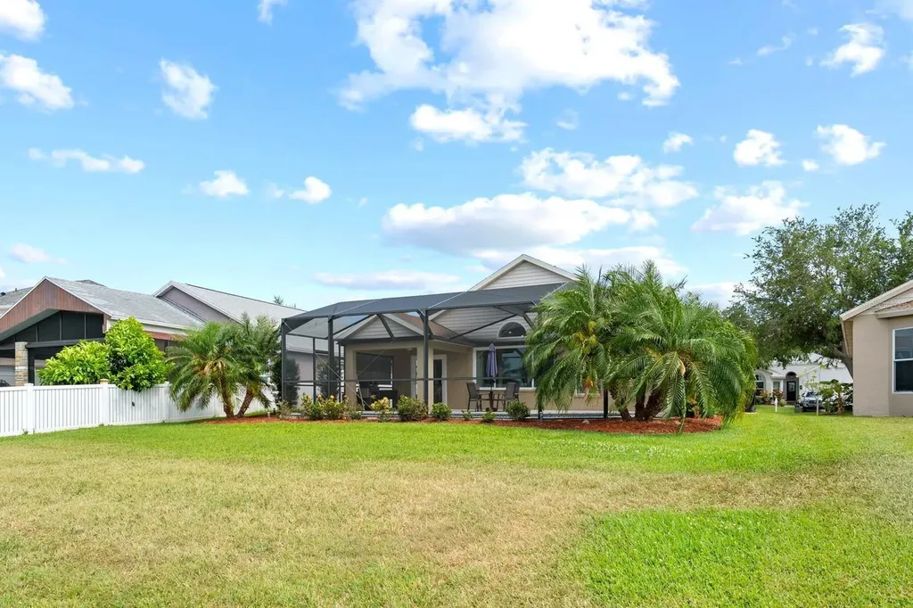 735 NE Addison Drive St Petersburg FL 33716