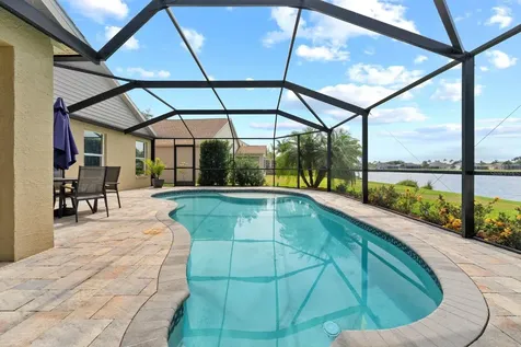 735 NE Addison Drive St Petersburg FL 33716