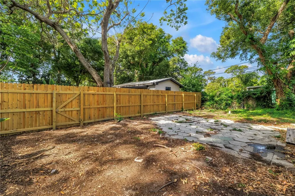 5034 2nd Avenue S St Petersburg FL 33707