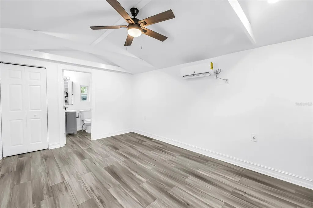 5034 2nd Avenue S St Petersburg FL 33707