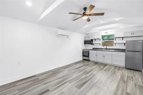 5034 2nd Avenue S St Petersburg FL 33707