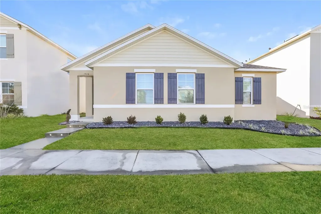 1924 Red Canyon Drive Kissimmee FL 34744