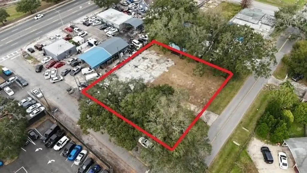 9330 1st Avenue Orlando FL 32824