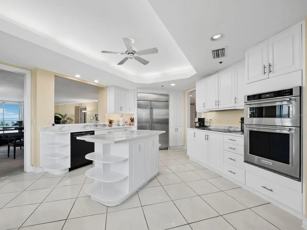 2410 Harbourside Drive Longboat Key FL 34228