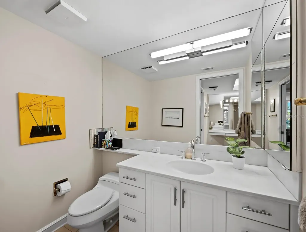 2410 Harbourside Drive Longboat Key FL 34228