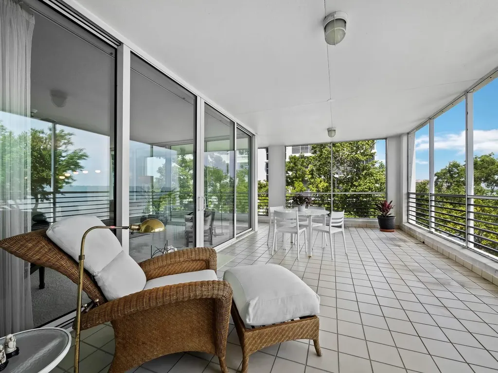 2410 Harbourside Drive Longboat Key FL 34228