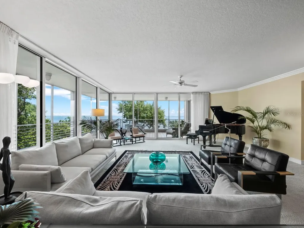 2410 Harbourside Drive Longboat Key FL 34228
