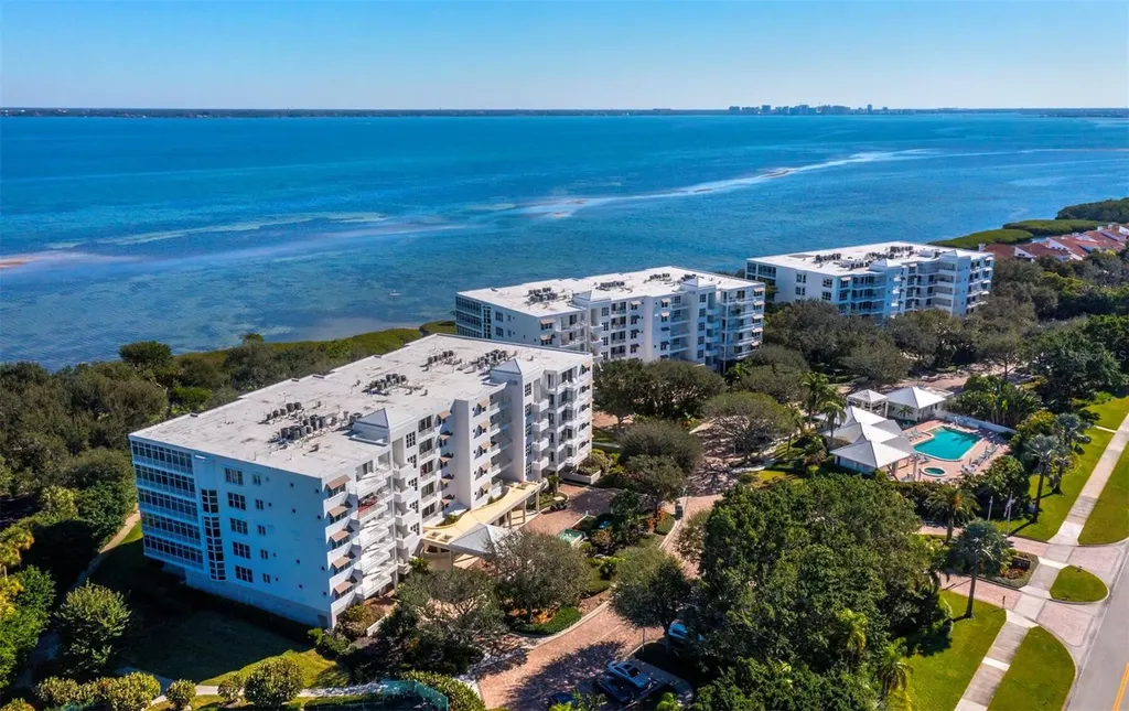 2410 Harbourside Drive Longboat Key FL 34228