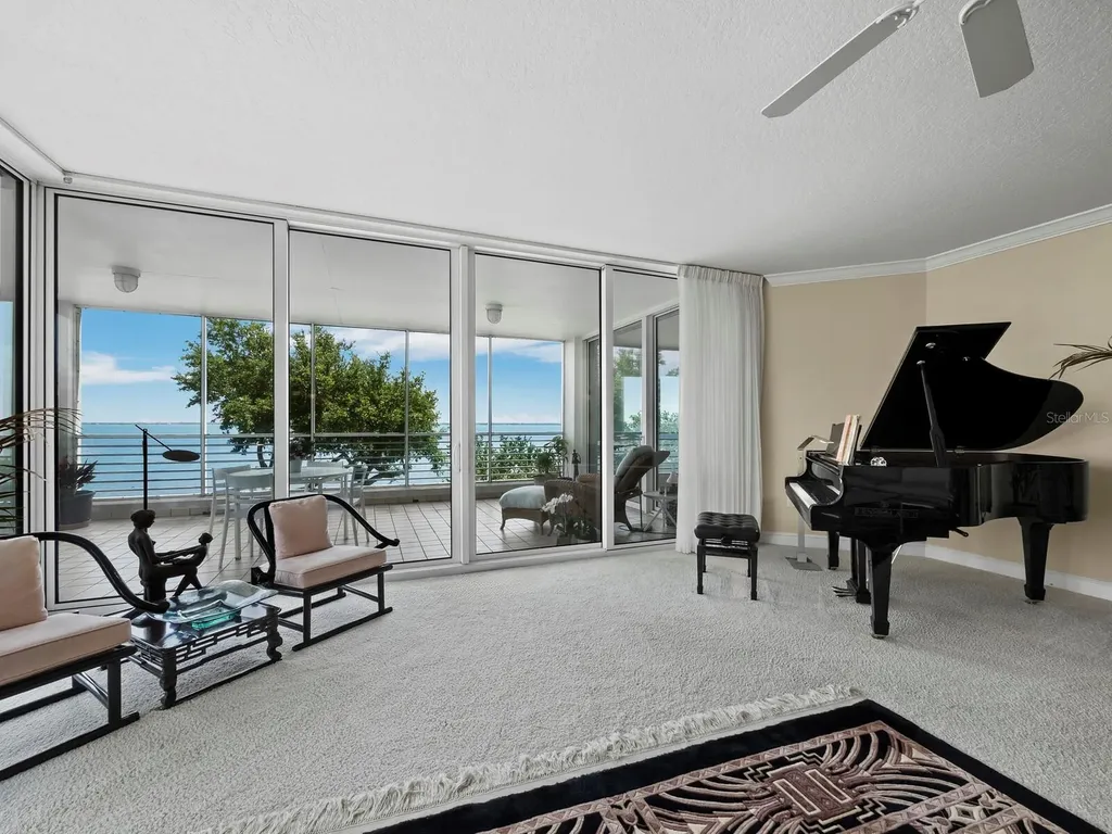 2410 Harbourside Drive Longboat Key FL 34228