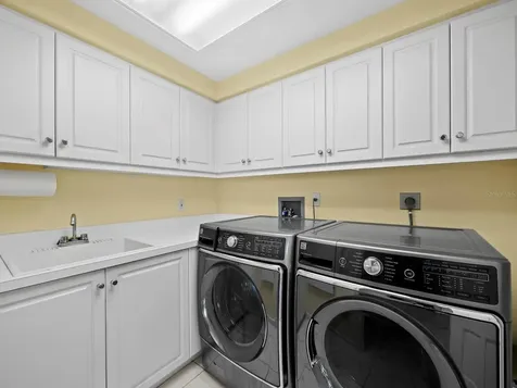 2410 Harbourside Drive Longboat Key FL 34228