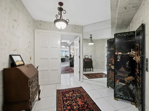 2410 Harbourside Drive Longboat Key FL 34228