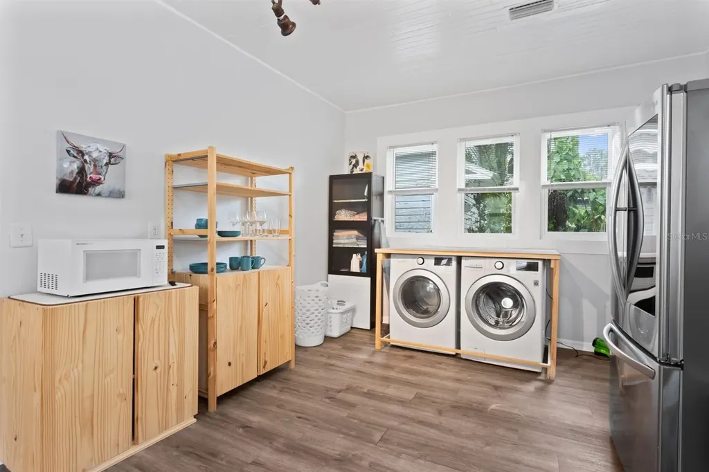 2119 W Spruce Street Tampa FL 33607