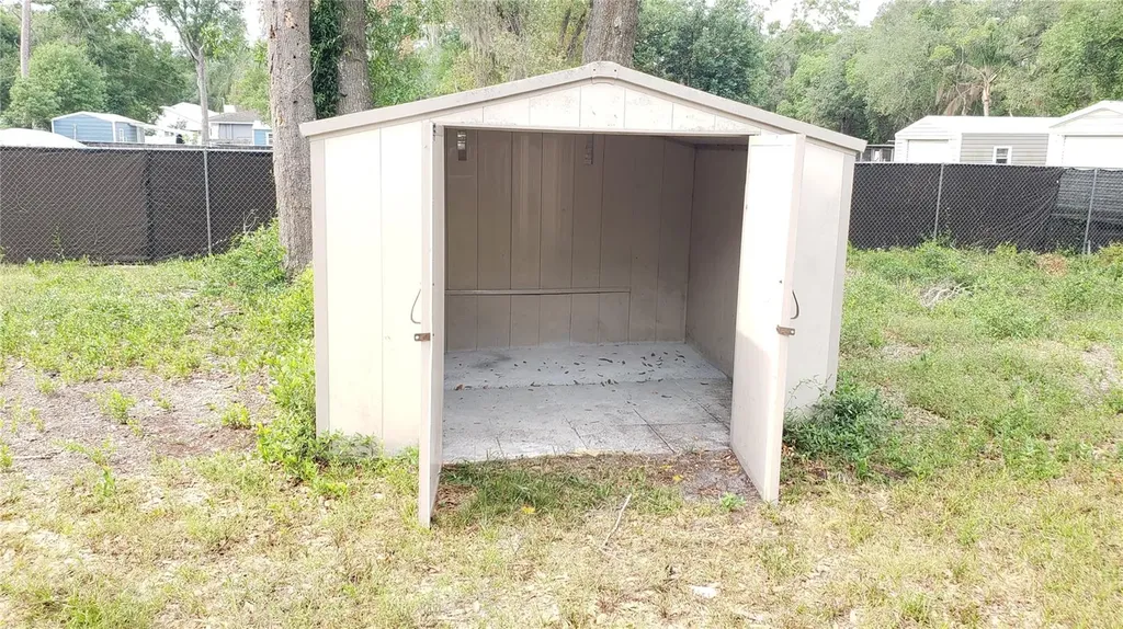 10608 N 50th Street Tampa FL 33617