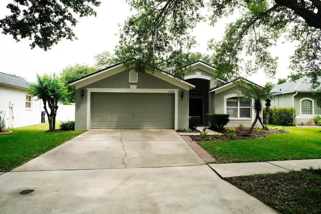 2508 Allwood Avenue Valrico FL 33596