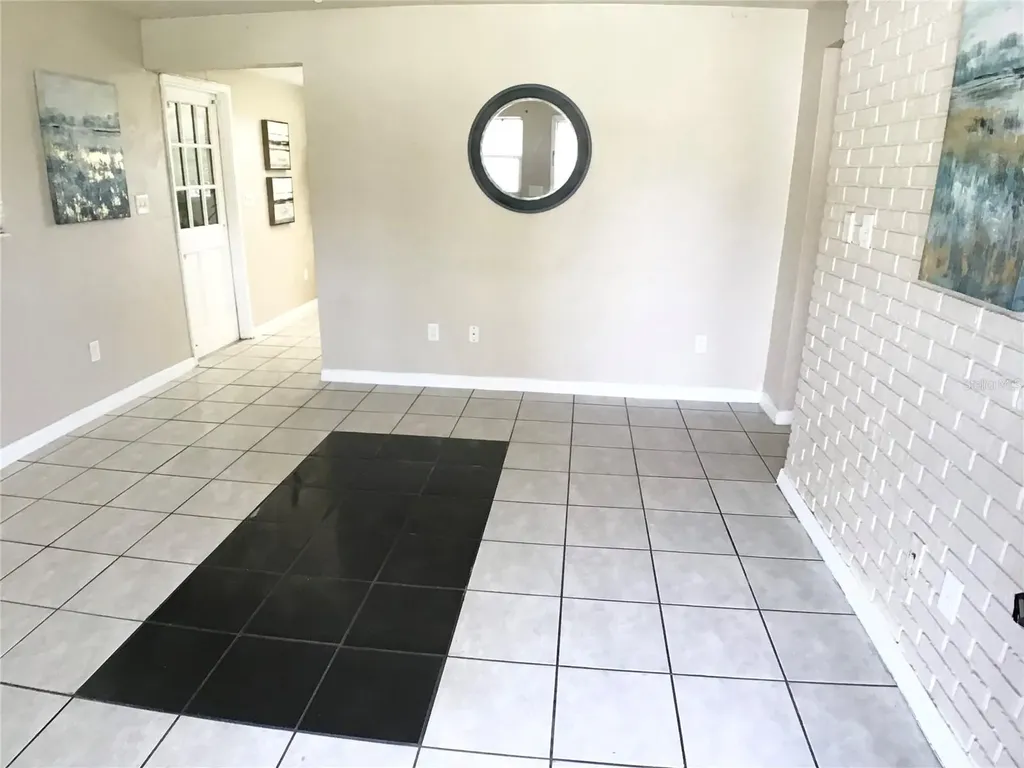 4720 W Leila Avenue Tampa FL 33616