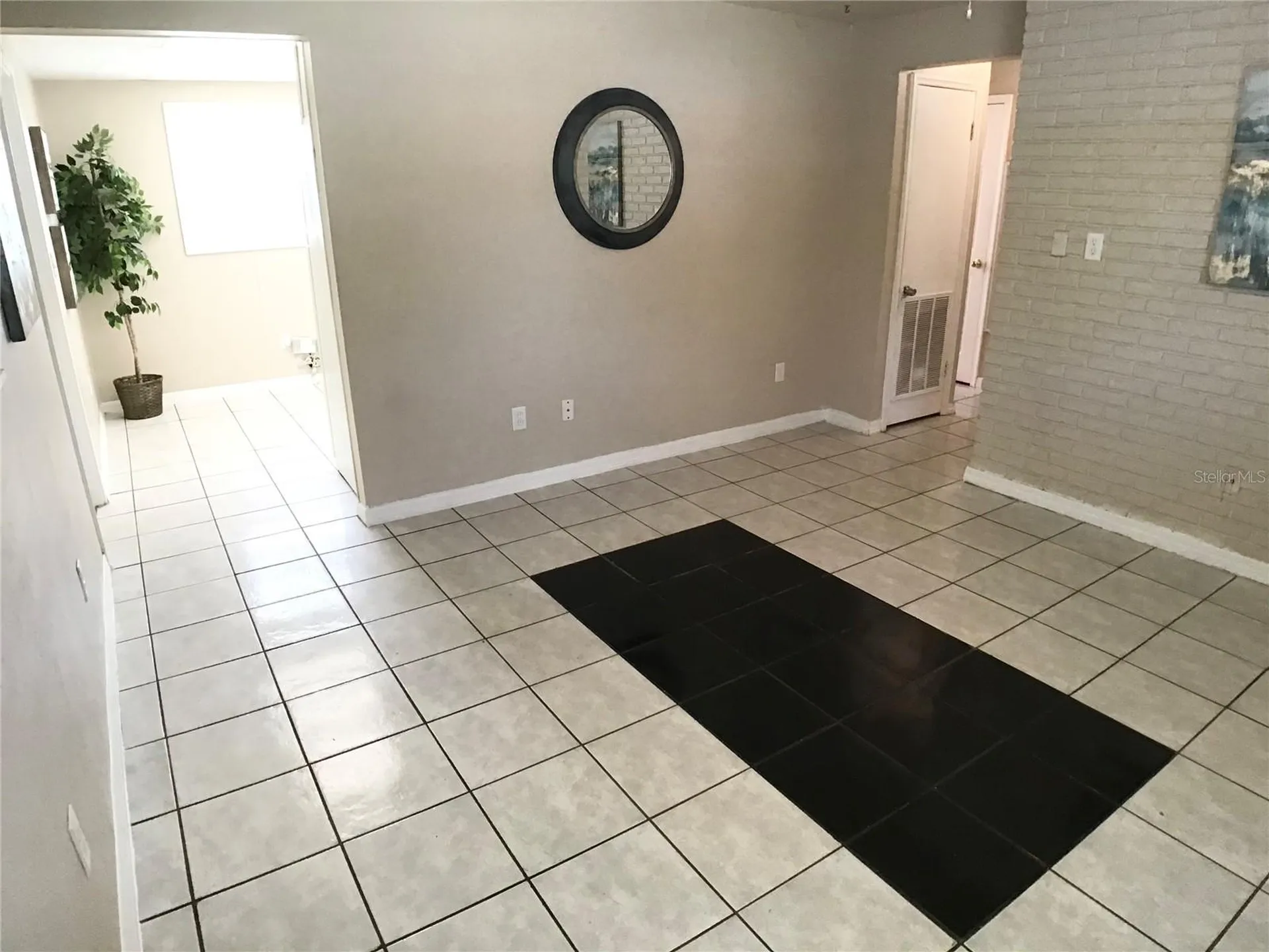 4720 W Leila Avenue Tampa FL 33616