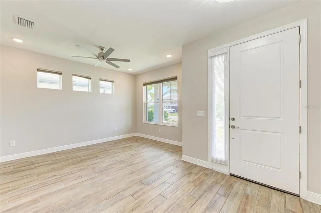 4745 Antrim Drive Sarasota FL 34240