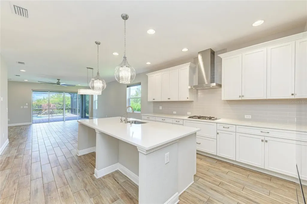 4745 Antrim Drive Sarasota FL 34240