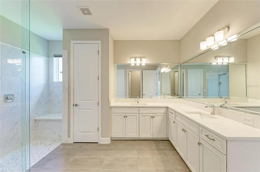 4745 Antrim Drive Sarasota FL 34240