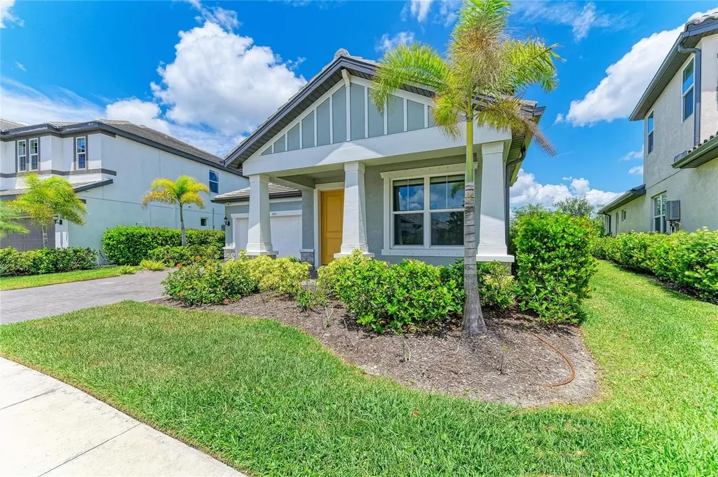 4745 Antrim Drive Sarasota FL 34240