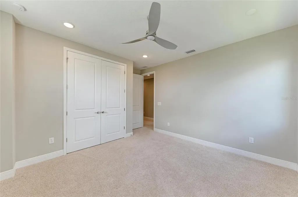 4745 Antrim Drive Sarasota FL 34240