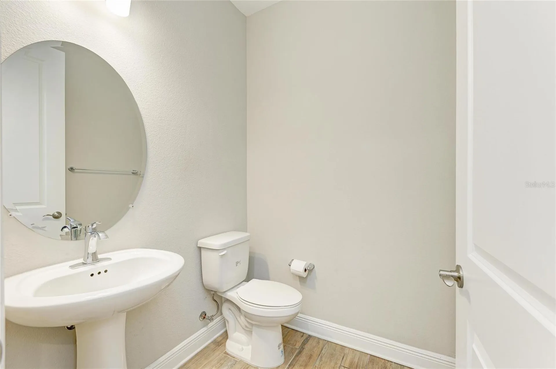 4745 Antrim Drive Sarasota FL 34240