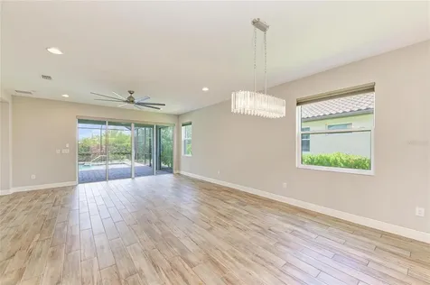 4745 Antrim Drive Sarasota FL 34240