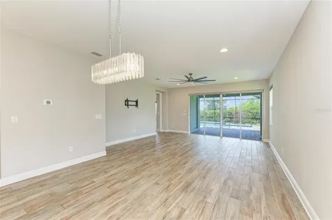 4745 Antrim Drive Sarasota FL 34240