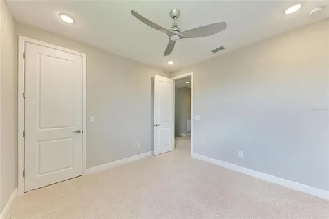 4745 Antrim Drive Sarasota FL 34240