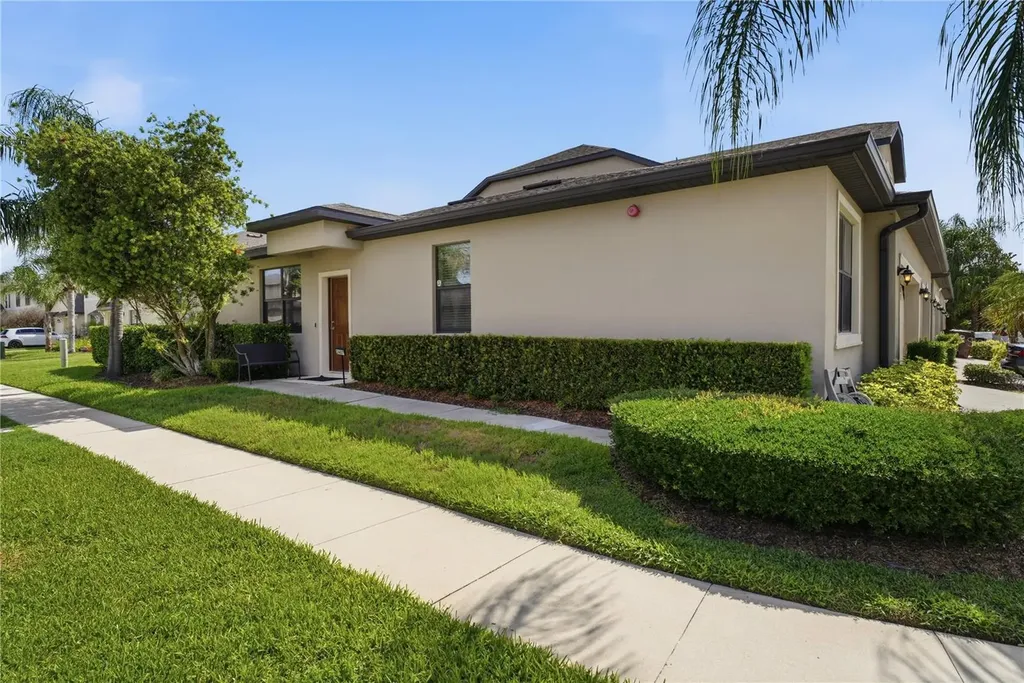 2487 Seven Oaks Drive St Cloud FL 34772