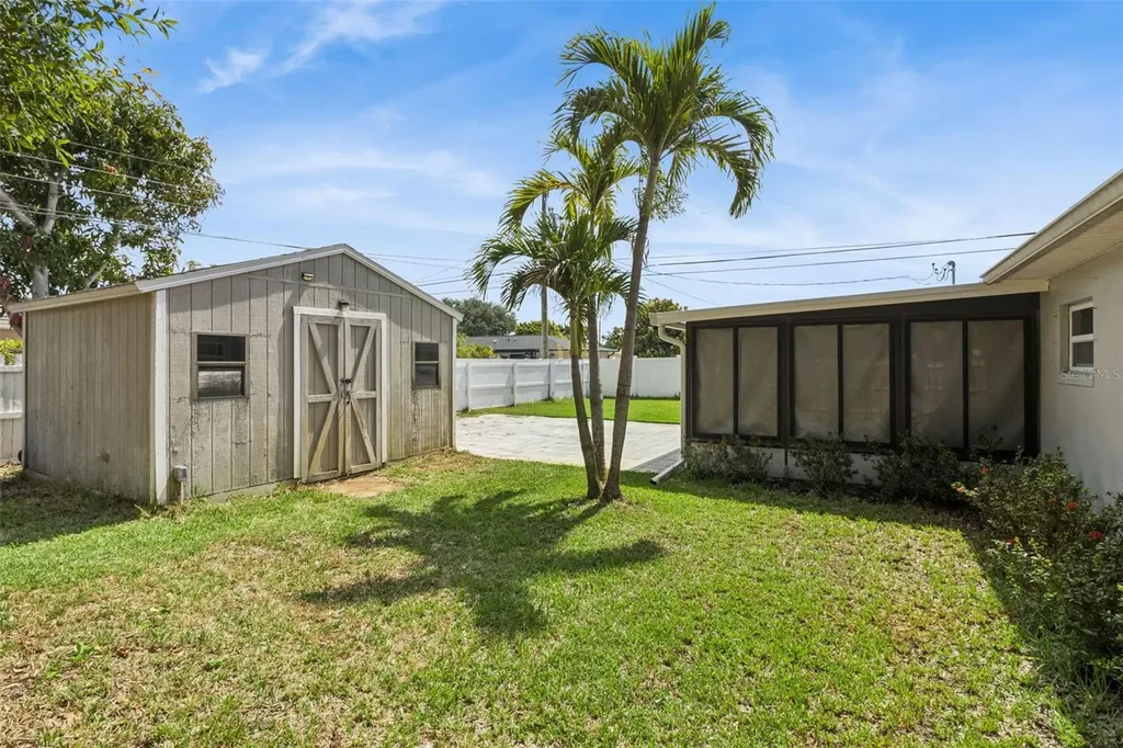 1761 65th Avenue N St Petersburg FL 33702