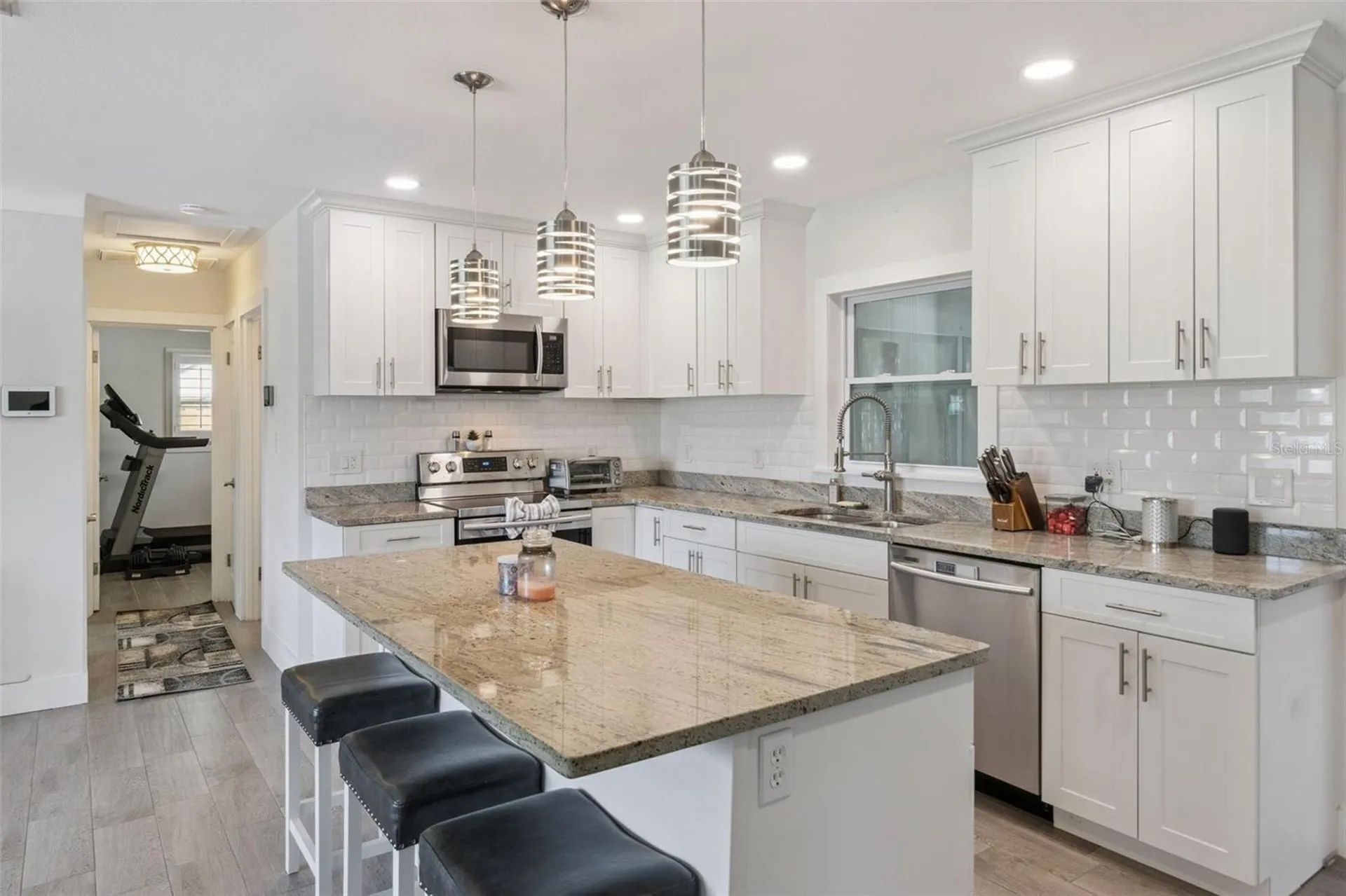 1761 65th Avenue N St Petersburg FL 33702