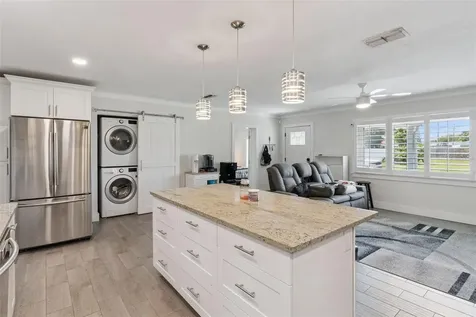 1761 65th Avenue N St Petersburg FL 33702