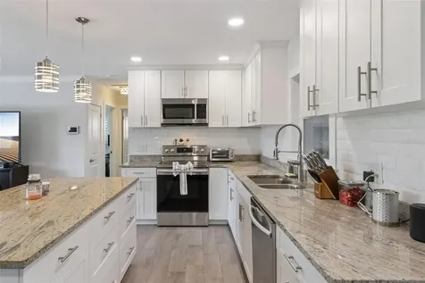 1761 65th Avenue N St Petersburg FL 33702