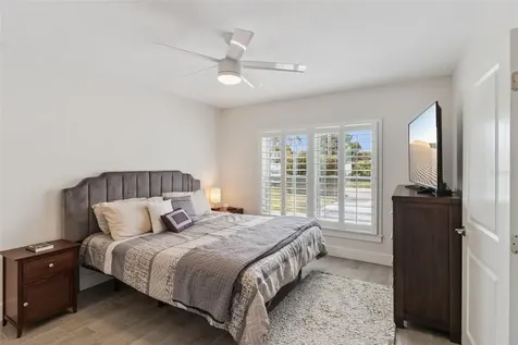 1761 65th Avenue N St Petersburg FL 33702