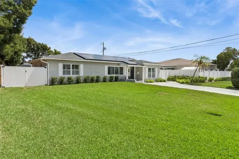 1761 65th Avenue N St Petersburg FL 33702