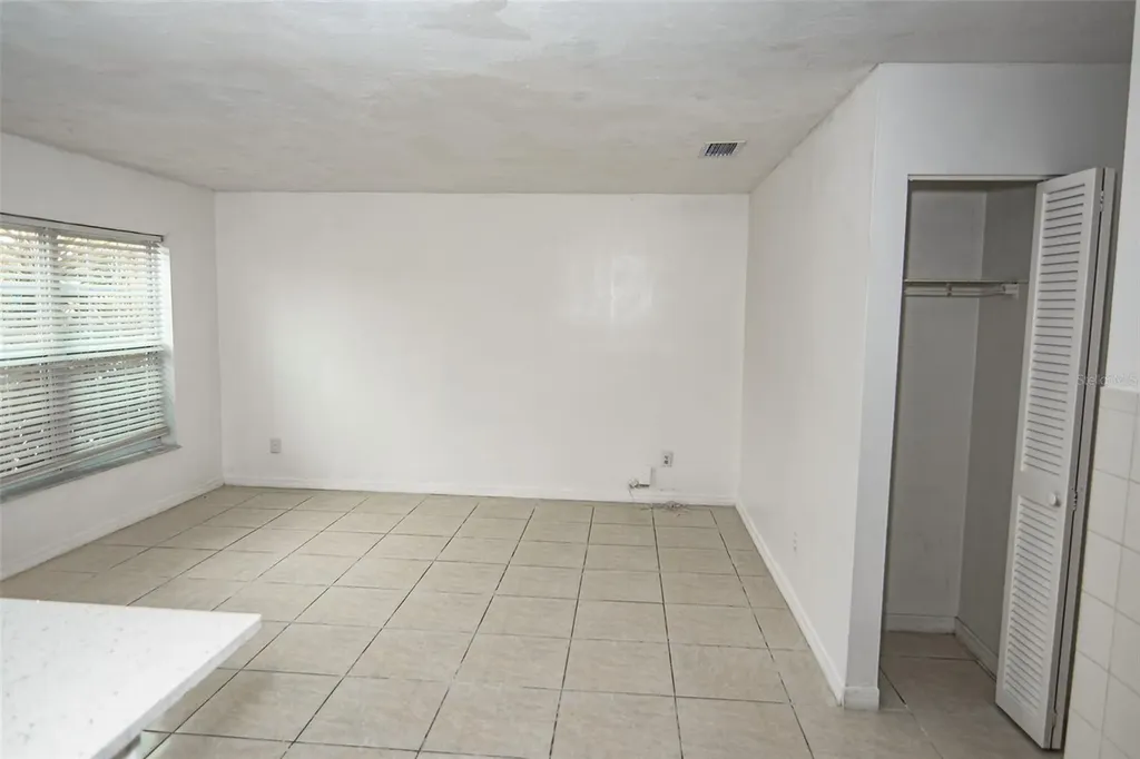 5810 N Thatcher Avenue Tampa FL 33614